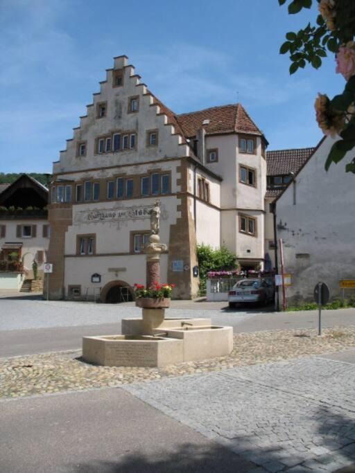 Apartamento Am Weinberg - stilvoll, ruhig, zum wohlfühlen Pfaffenweiler Exterior foto